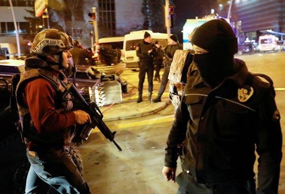 مصور حادثة اغتيال السفير الروسي يروي بالتفصيل اللحظات المرعبة  صورة رقم 17