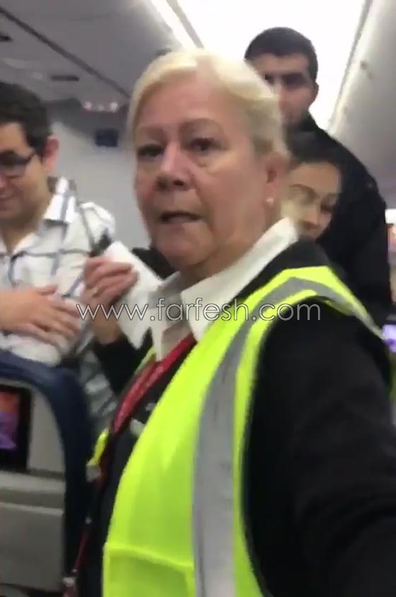 فيديو صادم: طردوه من الطائرة فقط لانه تكلم باللغة العربية!  صورة رقم 3