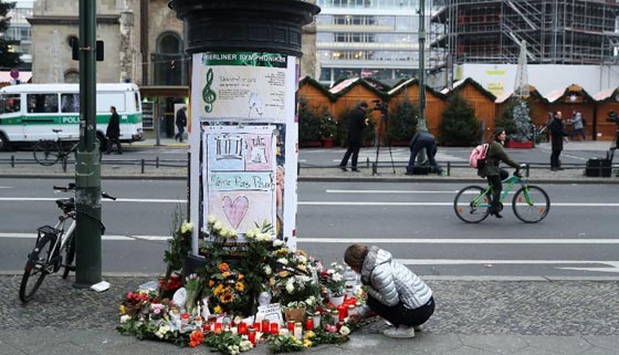  مكافأة 100 ألف يورو لمن يرشد عن المشتبه به في حادث الدهس ببرلين صورة رقم 5