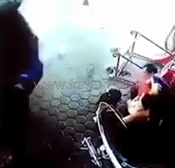 فيديو مذهل لاب ينقذ طفليه من الموت المحقق في اللحظة الأخيرة! صورة رقم 2