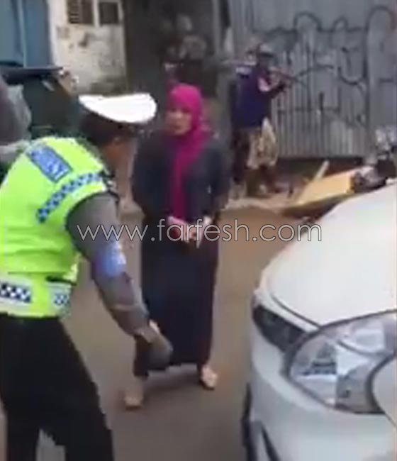 الحج مجانا هدية لشرطي اندونيسي بعد تعرضه للبهدلة من امرأة.. فيديو صورة رقم 4