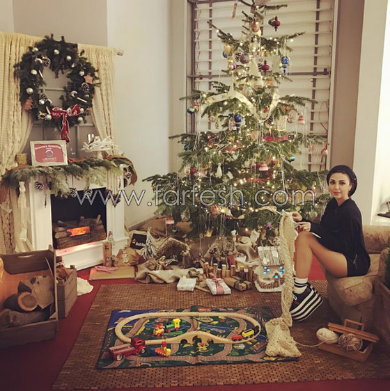  فنانات عربيات بإطلالات الكريسماس (عيد الميلاد)، من منهن الأجمل؟ صورة رقم 3