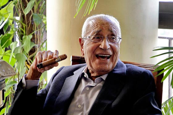 الموت يغيب شخصيات تركت بصمات لن يمحوها الزمن عام 2016 صورة رقم 2