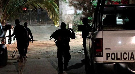 عصابة تقتل 7 اشخاص بينهم 3 رجال شرطة خلال احتفال بالميلاد بالمكسيك صورة رقم 2