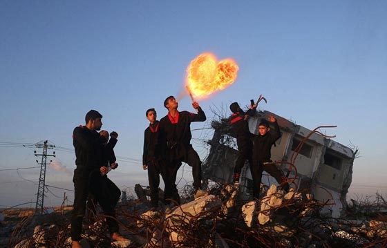 صور معبرة تحكي دموع الأسى ولحظات الفرح في عام 2016 صورة رقم 10