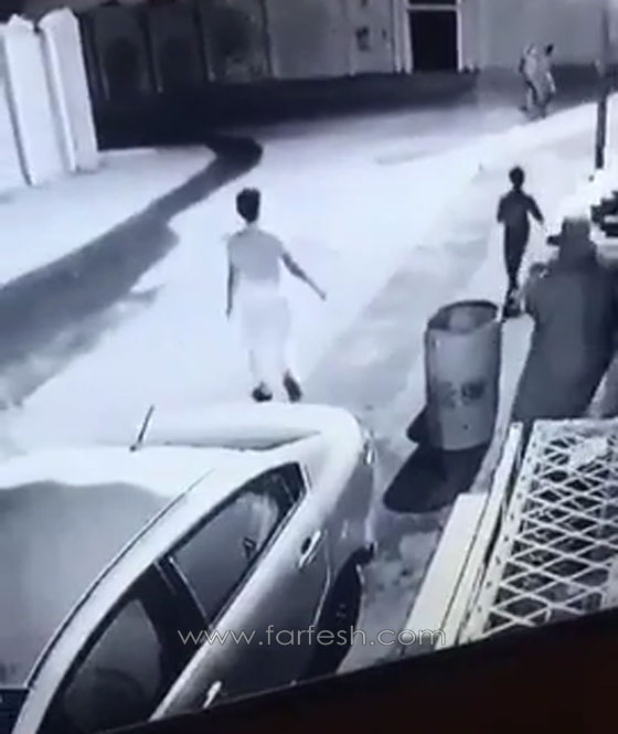 فيديو صادم..  شاب يقوم بدهس شاب آخر عمداً بسيارته صورة رقم 5