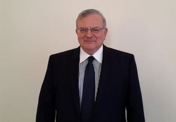 قلق على حياة السفير اليوناني بعد العثور على جثة محروقة داخل سيارة صورة رقم 3