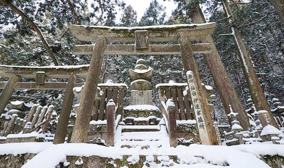 هذه الديانة اقتصرت على الرجال وحرّمت على النساء مدة الف عام! صورة رقم 5