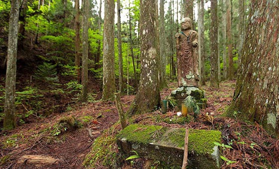 هذه الديانة اقتصرت على الرجال وحرّمت على النساء مدة الف عام! صورة رقم 3