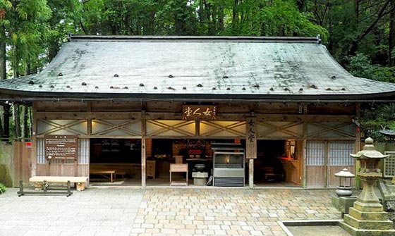 هذه الديانة اقتصرت على الرجال وحرّمت على النساء مدة الف عام! صورة رقم 1