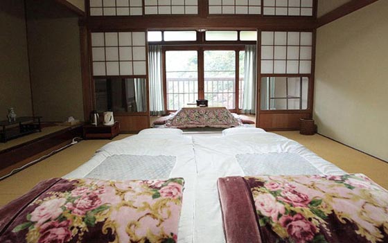 هذه الديانة اقتصرت على الرجال وحرّمت على النساء مدة الف عام! صورة رقم 7