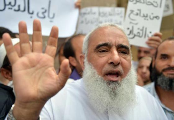 تعرف على مشاهير وقعوا في مصيدة ازدراء الاديان.. منهم عادل امام صورة رقم 4
