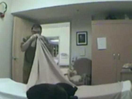 الكاميرا الخفية تكشف مشاهد لا تصدق في ملجأ للعجزة.. شاهد وفكر صورة رقم 2