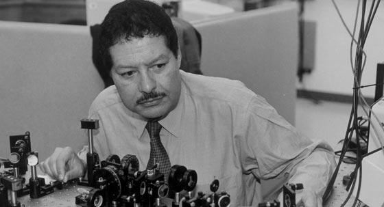 هذا ما قاله العالم احمد زويل في وصيته الاخيرة صورة رقم 12