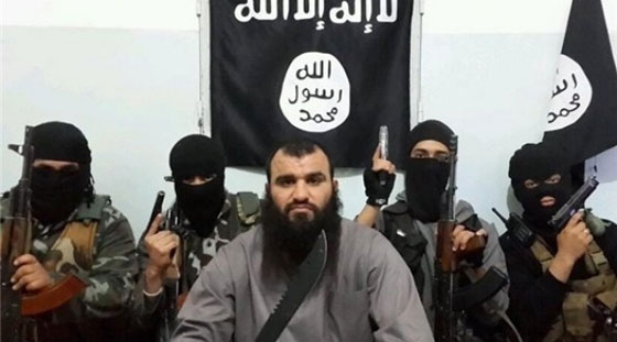 هاربون من هول داعش يروون قصصا عن وحوش بشرية في القتل والاغتصاب صورة رقم 5