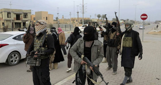 هاربون من هول داعش يروون قصصا عن وحوش بشرية في القتل والاغتصاب صورة رقم 6