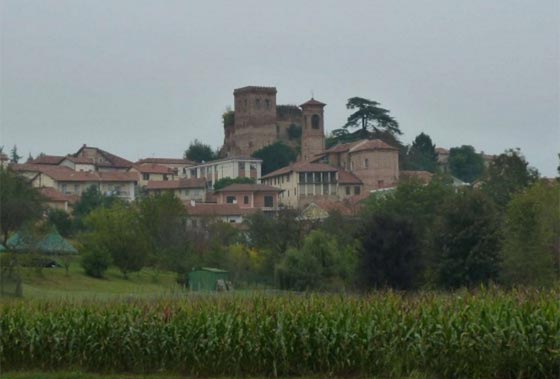 قصر مسكون بالاشباح وكنوزه مخفية معروض للبيع في ايطاليا صورة رقم 2 قصر مسكون بالاشباح وكنوزه مخفية معروض للبيع في ايطاليا صورة رقم 2