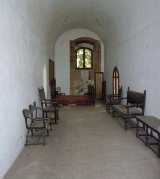 قصر مسكون بالاشباح وكنوزه مخفية معروض للبيع في ايطاليا صورة رقم 9 قصر مسكون بالاشباح وكنوزه مخفية معروض للبيع في ايطاليا صورة رقم 9