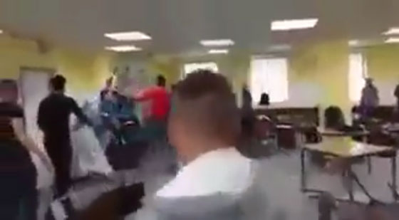 فيديو مخجل.. لاجئون سوريون يتشاجرون داخل مركز لاستيعابهم في المانيا صورة رقم 3