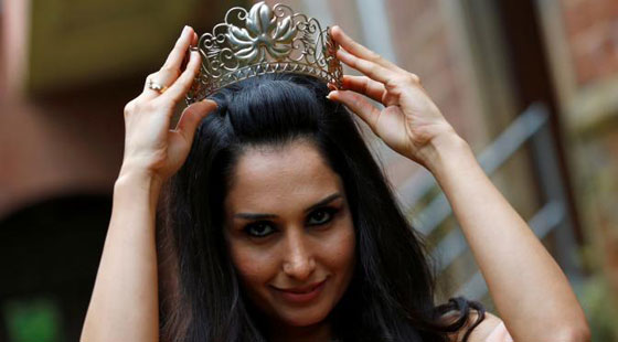  تتويج لاجئة سورية بلقب ملكة النبيذ في المانيا صورة رقم 7