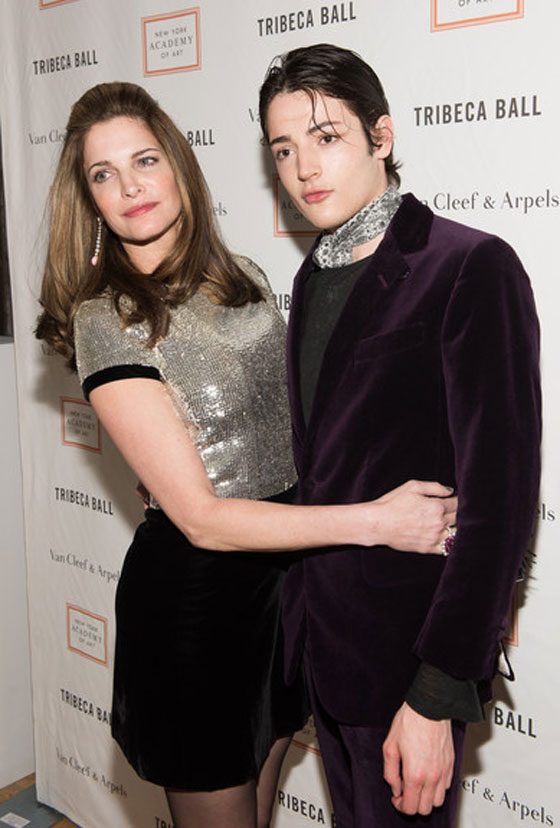 اعتقال ابن ملياردير رفض دفع اجرة تاكسي 28 دولارا صورة رقم 4