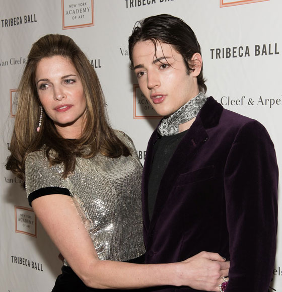 اعتقال ابن ملياردير رفض دفع اجرة تاكسي 28 دولارا صورة رقم 8