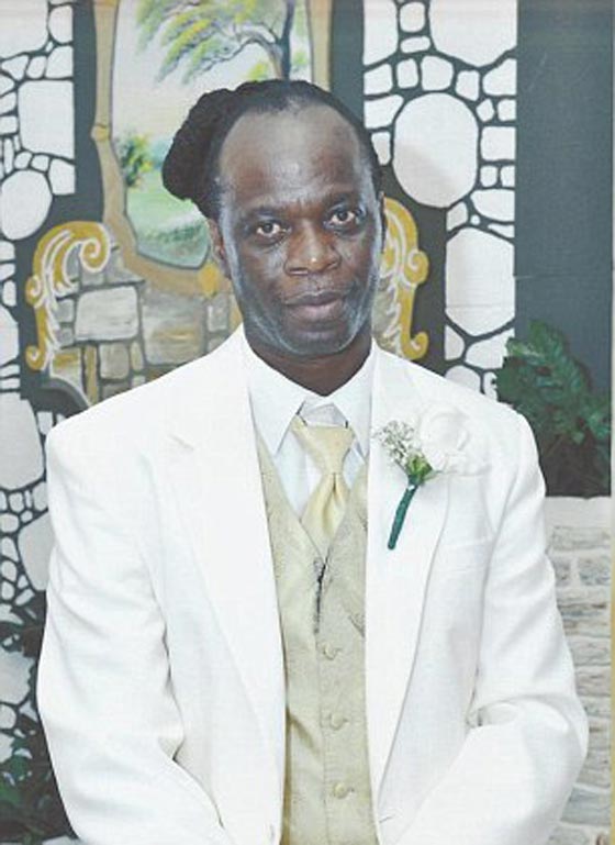 اعلان صادم يفضح غراميات رجل متوفى صورة رقم 2