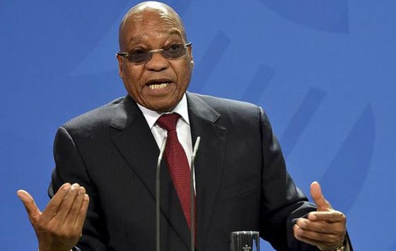 ناشطات يجددن اتهامهن للرئيس الجنوب افريقي بالاغتصاب ويذكرنه به صورة رقم 3