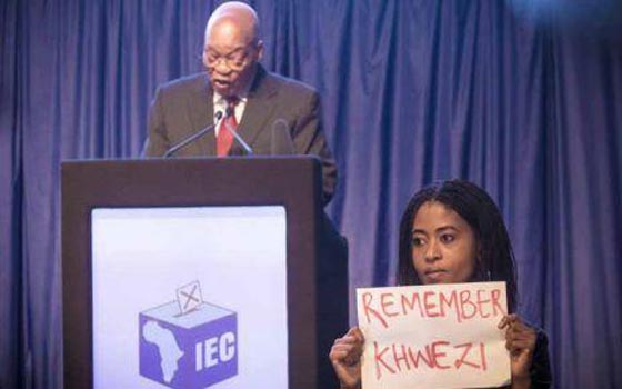 ناشطات يجددن اتهامهن للرئيس الجنوب افريقي بالاغتصاب ويذكرنه به صورة رقم 4