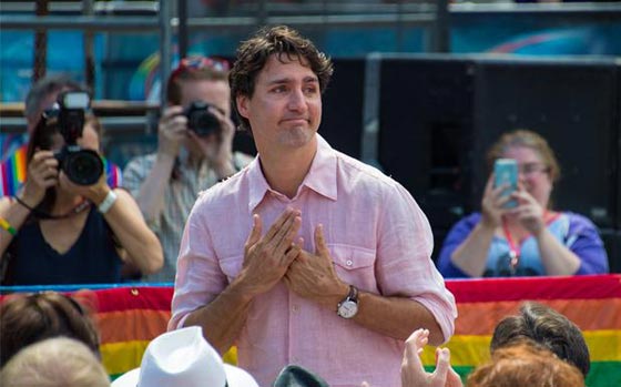 الرئيس الكندي يظهر مجرّد من الملابس في حفل زفاف بكولومبيا صورة رقم 5