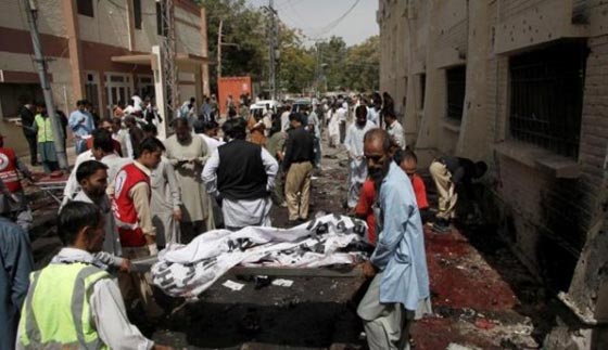 وصلوا الى المستشفى لتشييع زميلهم المحامي فلقي 70 منهم نفس مصيره! صورة رقم 6