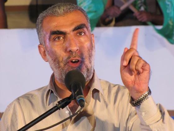  الشرطة الاسرائيلية تحقق مع الشيخ كمال خطيب وتحبسه منزليا صورة رقم 1