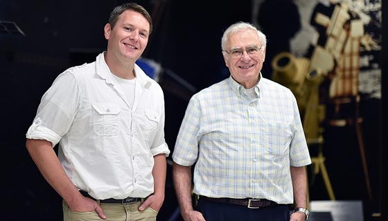  فيديو مثير.. مذنب ينطلق بسرعة هائلة نحو الشمس فيتبخر!! صورة رقم 1