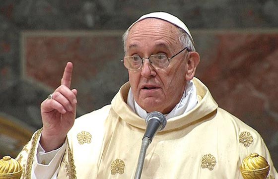 البابا فرنسيس: ليس من الصواب الربط بين الاسلام والعنف صورة رقم 3