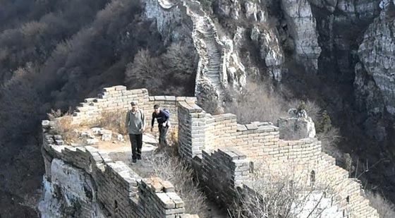 سور الصين العظيم يتفتت بفعل سرقة حجارته وحملة رادعة لحماية الحصن صورة رقم 6 سور الصين العظيم يتفتت بفعل سرقة حجارته وحملة رادعة لحماية الحصن صورة رقم 6