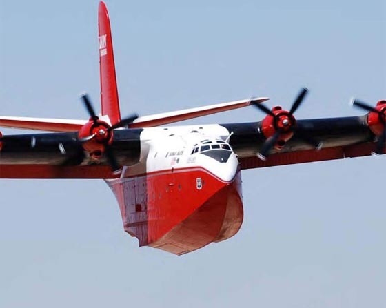 صور اكبر قاذفة في العالم تطفئ حريق 4 فدانات برمية واحدة صورة رقم 2 صور اكبر قاذفة في العالم تطفئ حريق 4 فدانات برمية واحدة صورة رقم 2