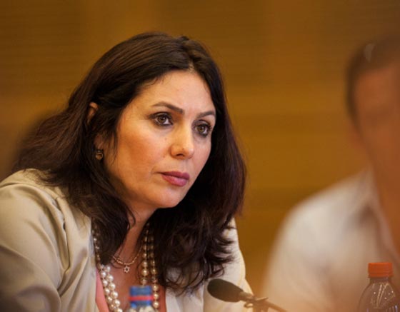 حاخام يصلي لفوز لاعبة في الاولمبياد بطلب من وزيرة اسرائيلية!! صورة رقم 1