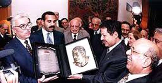 اللحظات الاخيرة في حياة العالم المصري الراحل احمد زويل صورة رقم 18