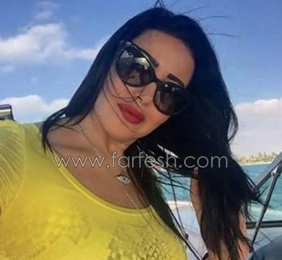 صور الفنانات في الصيف بملابس مكشوفة تفضح زيادة الوزن الصادمة!  صورة رقم 4