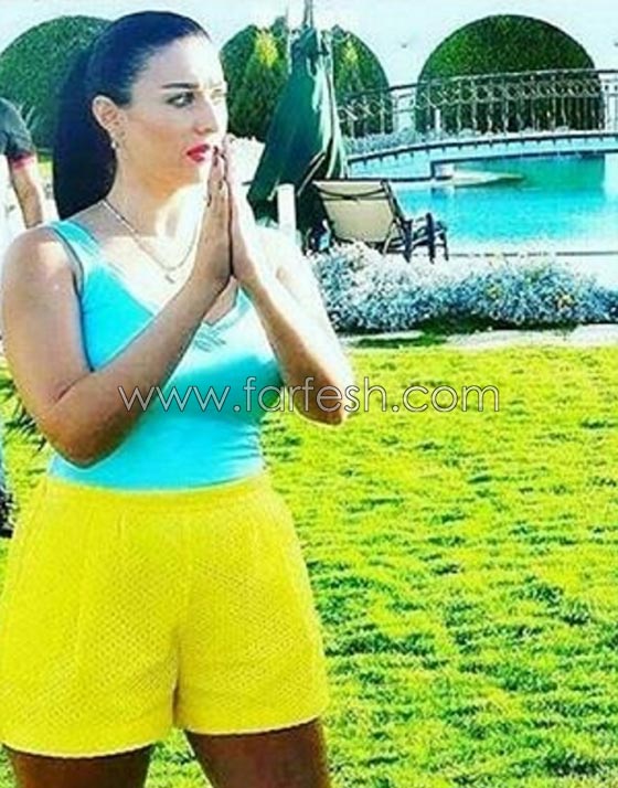 صور الفنانات في الصيف بملابس مكشوفة تفضح زيادة الوزن الصادمة!  صورة رقم 8