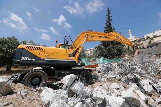 فرنسا غاضبة من اسرائيل لهدمها مبان فلسطينية قامت هي بتمويلها صورة رقم 1