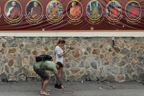  التفجيرات تصل الى تايلند وتشل عصبها السياحي ومقتل 4 اشخاص صورة رقم 8