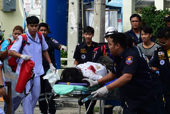  التفجيرات تصل الى تايلند وتشل عصبها السياحي ومقتل 4 اشخاص صورة رقم 16