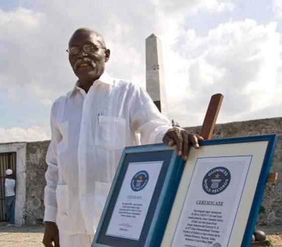  سيجار كوبي طوله 90 مترا هدية لفيدل كاسترو بعيده التسعين صورة رقم 8