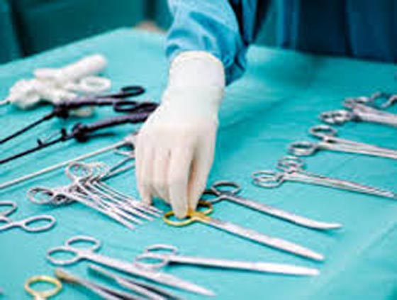 رافق زوجته الى المستشفى لتلد فأجروا له عملية جراحية بالخطأ صورة رقم 2