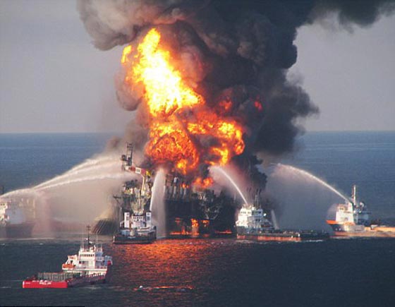 من تشيرنوبل الى غرق التيتانك.. حوادث هزت العالم وكلفته غاليا صورة رقم 5