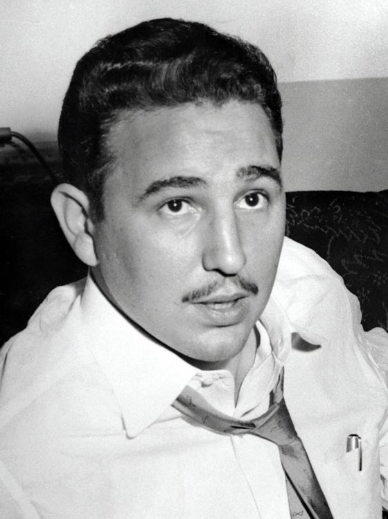 كاسترو.. تجاوز عمره التسعين ونجا من 600 محاولة اغتيال!! صورة رقم 14