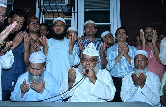 مقتل امام مسجد يشعل نار الغضب ضد ترامب في نيويورك صورة رقم 17