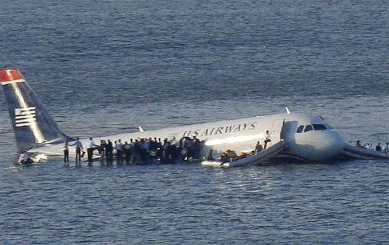 عمليات هبوط اضطرارية جعلت من منفذيها ابطالا مشهورين.. تعرف عليها صورة رقم 1