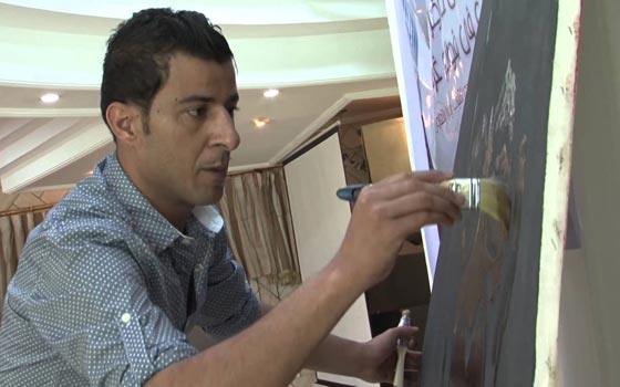  فنان تشكيلي فلسطيني يحتفي بذكرى محمود دروبش بعمل فني مبهر.. شاهد صورة رقم 5